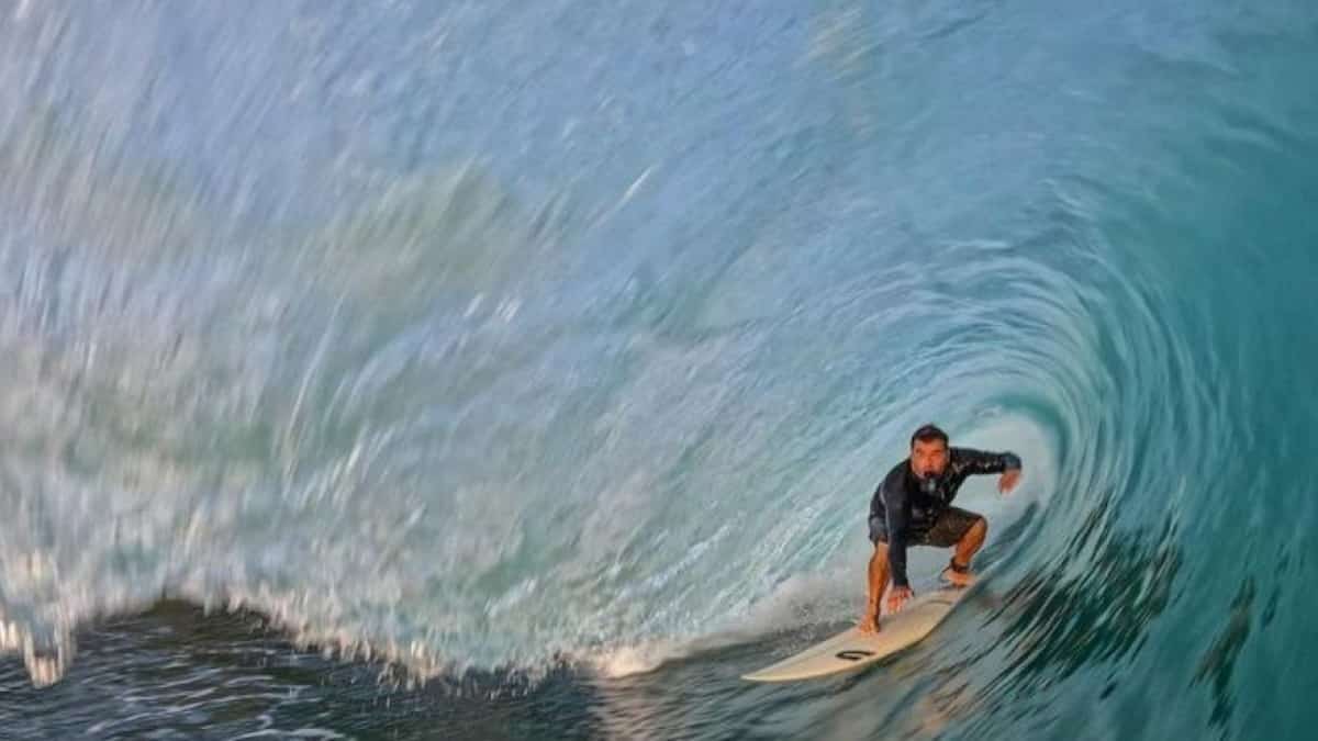 marcio-freire,-il-famoso-surfista-e-morto-a-47-anni-tra-le-onde-di-nazare
