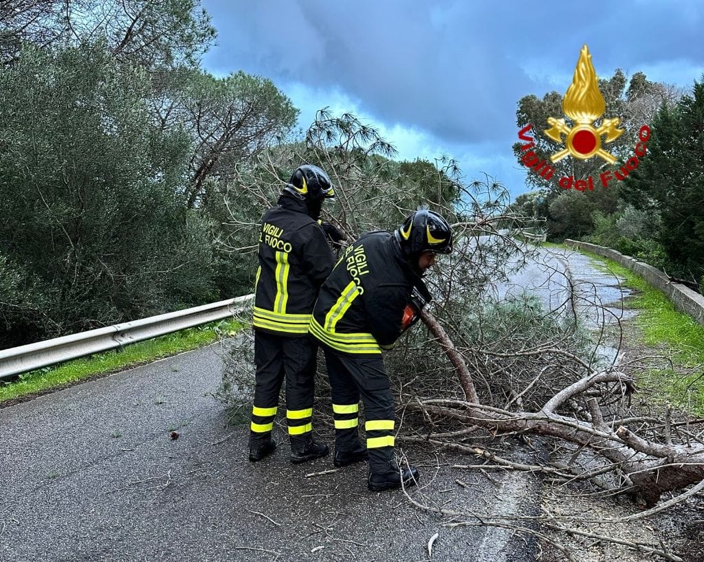 la-morsa-del-maltempo-stritola-la-sardegna:-150-interventi-di-soccorso-in-24-ore-–-casteddu-on-line